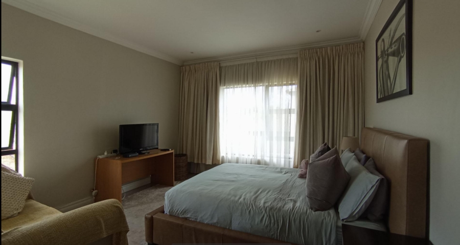4 Bedroom Property for Sale in Blue Valley Golf Estate Gauteng