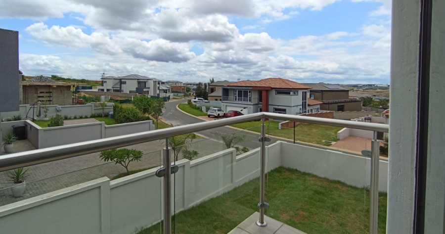 4 Bedroom Property for Sale in Blue Valley Golf Estate Gauteng