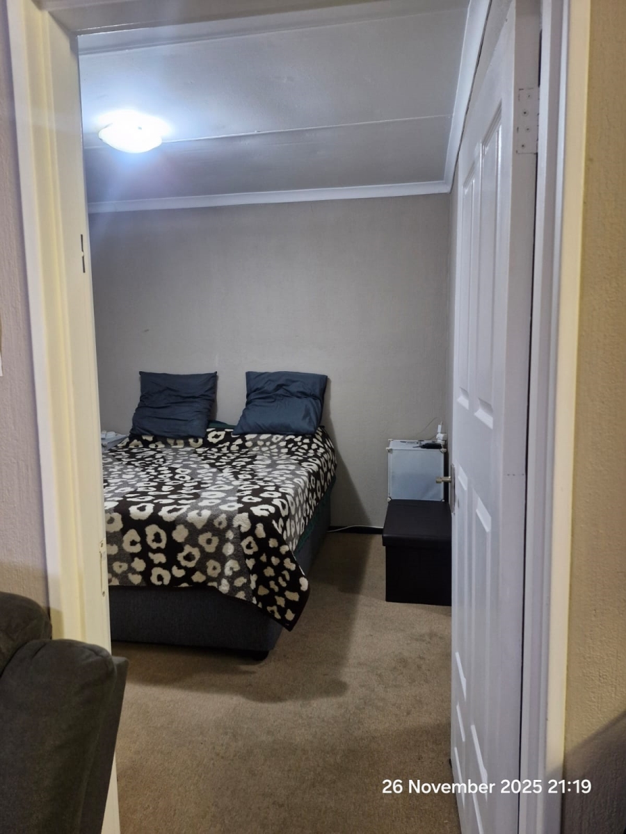 2 Bedroom Property for Sale in Honeypark Gauteng