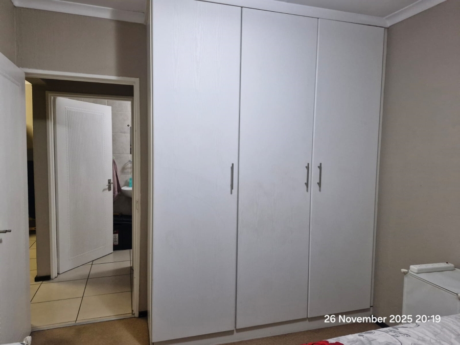 2 Bedroom Property for Sale in Honeypark Gauteng