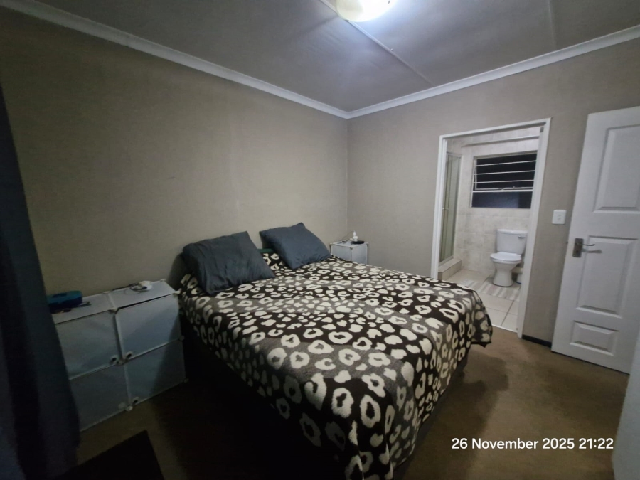 2 Bedroom Property for Sale in Honeypark Gauteng