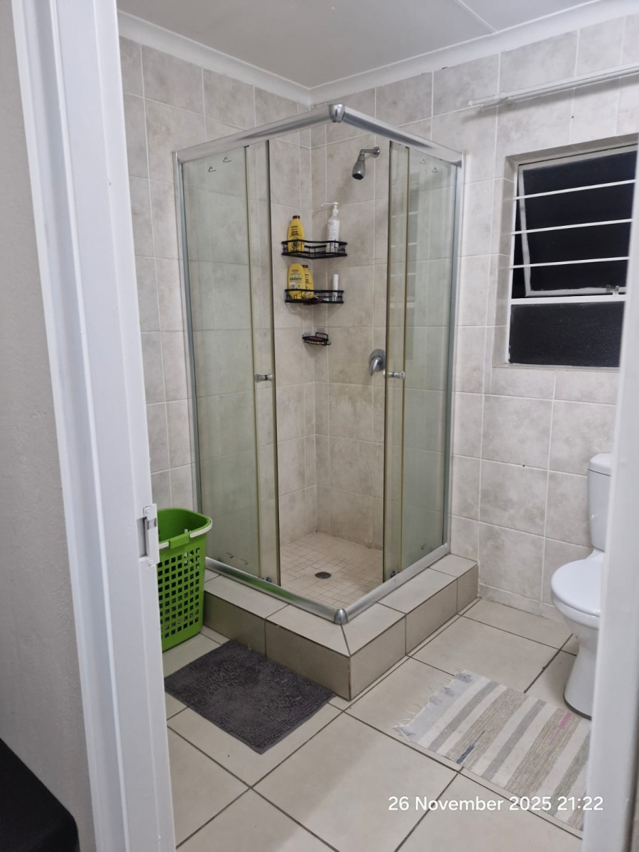 2 Bedroom Property for Sale in Honeypark Gauteng