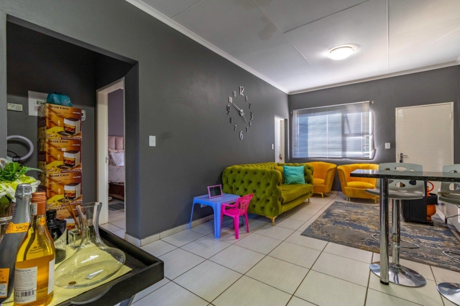 2 Bedroom Property for Sale in Cloverdene Gauteng
