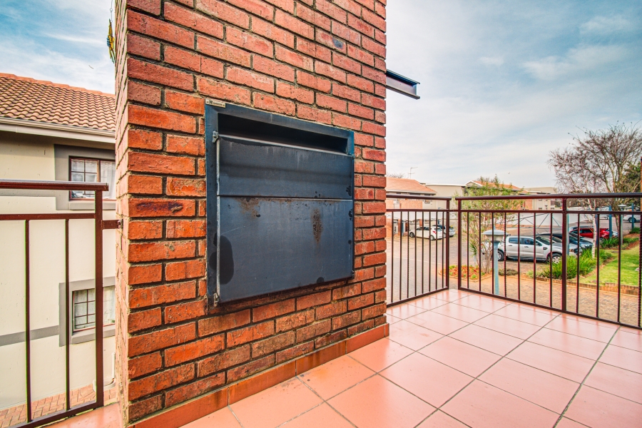 2 Bedroom Property for Sale in Rynfield Gauteng