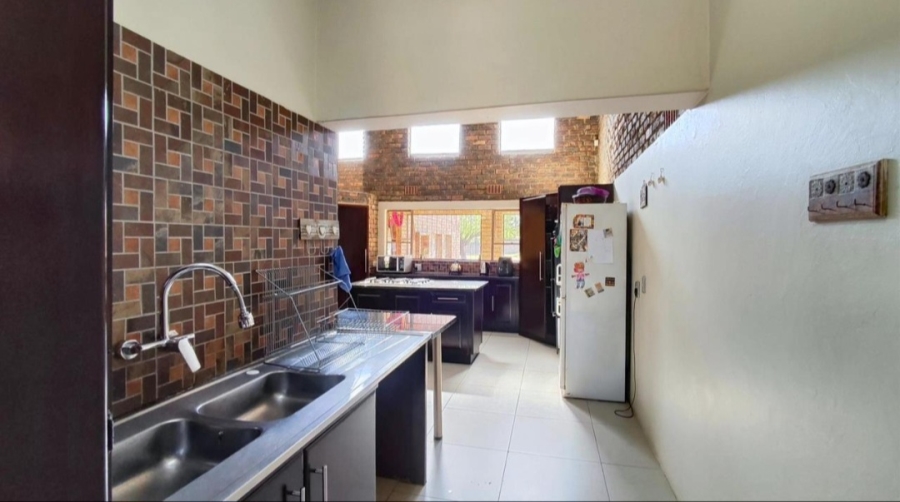4 Bedroom Property for Sale in Terenure Gauteng