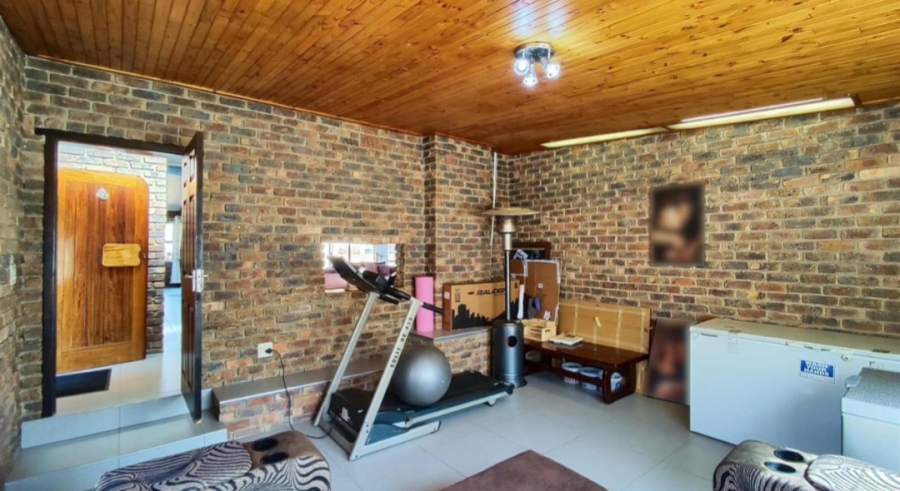 4 Bedroom Property for Sale in Terenure Gauteng