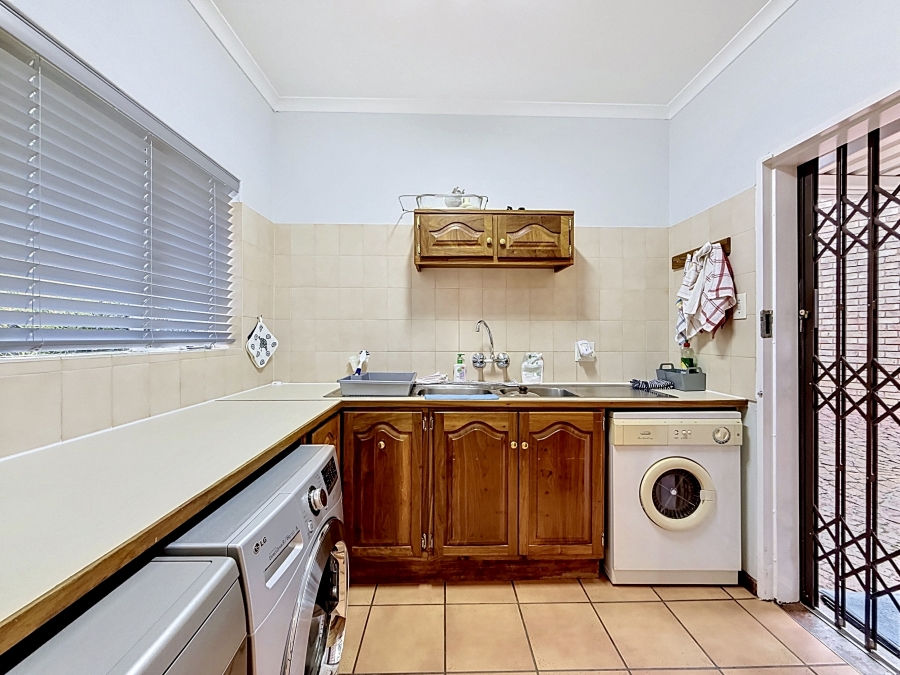4 Bedroom Property for Sale in Moreleta Park Gauteng
