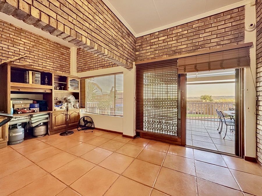 4 Bedroom Property for Sale in Moreleta Park Gauteng