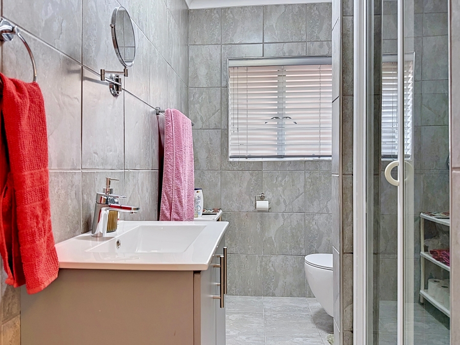 4 Bedroom Property for Sale in Moreleta Park Gauteng