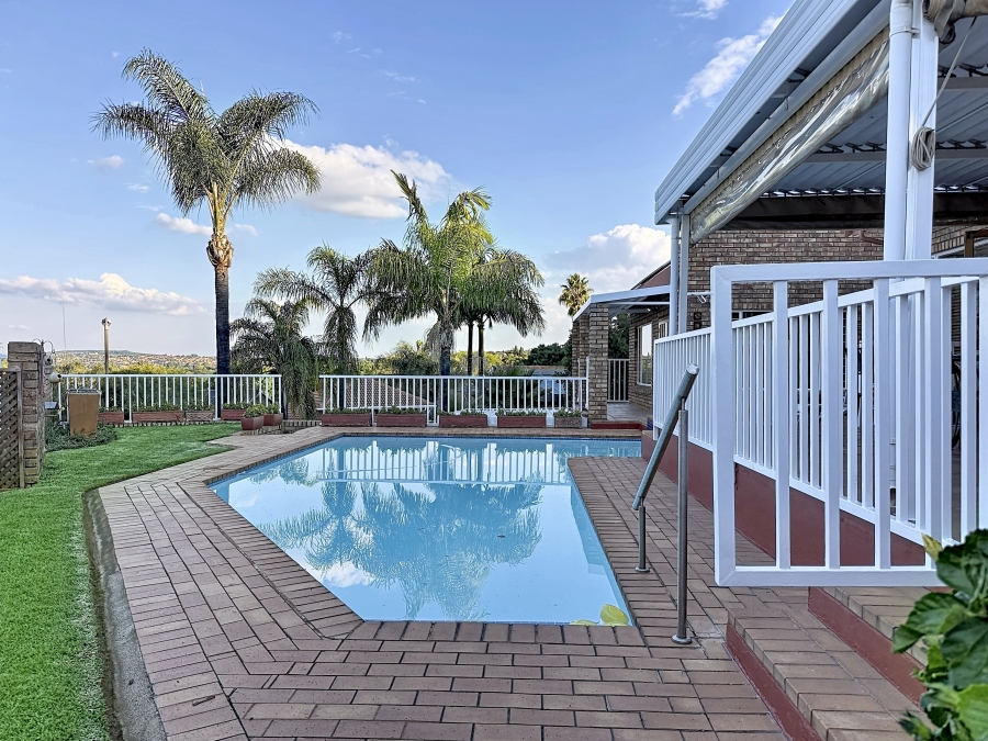 4 Bedroom Property for Sale in Moreleta Park Gauteng