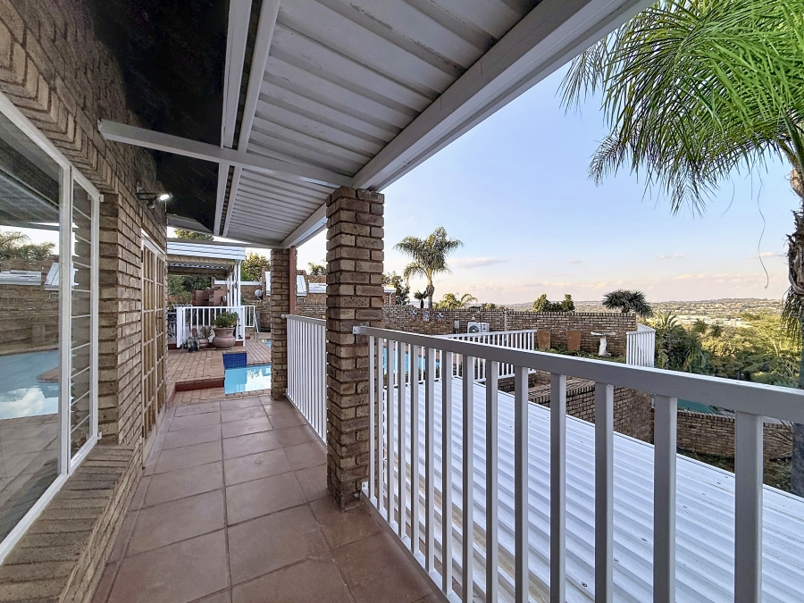 4 Bedroom Property for Sale in Moreleta Park Gauteng