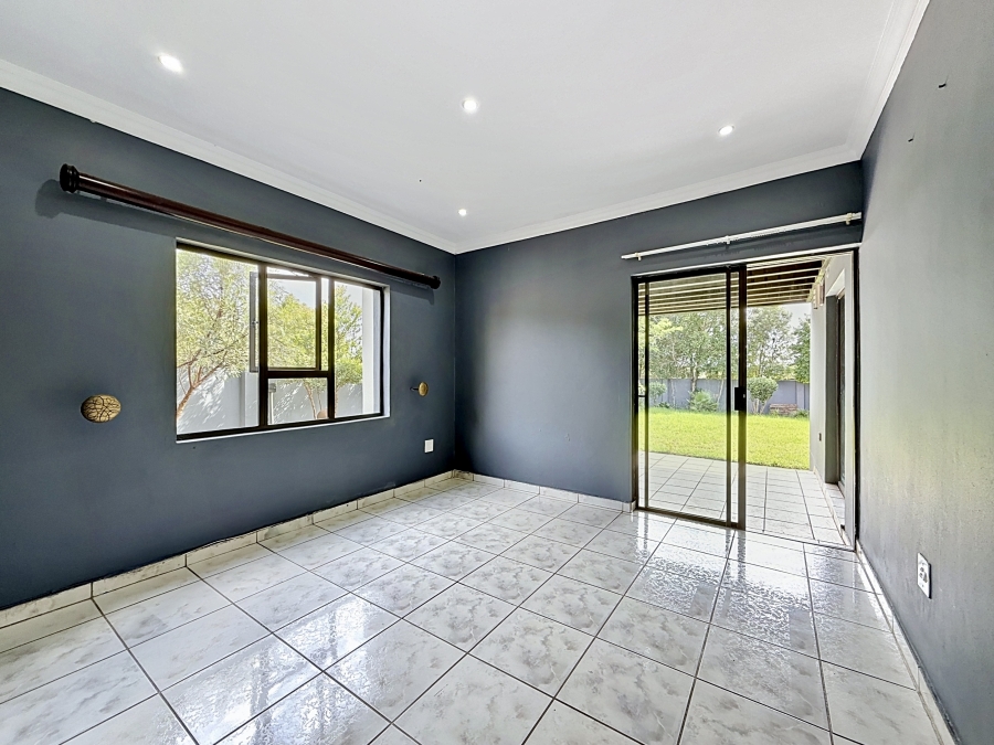 4 Bedroom Property for Sale in Willow Acres Gauteng