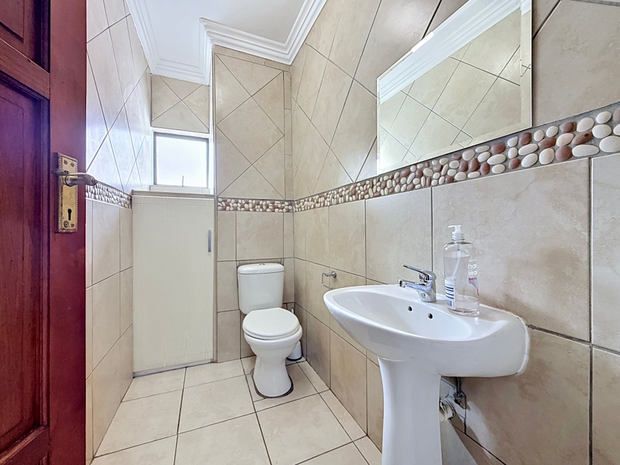 4 Bedroom Property for Sale in Willow Acres Gauteng