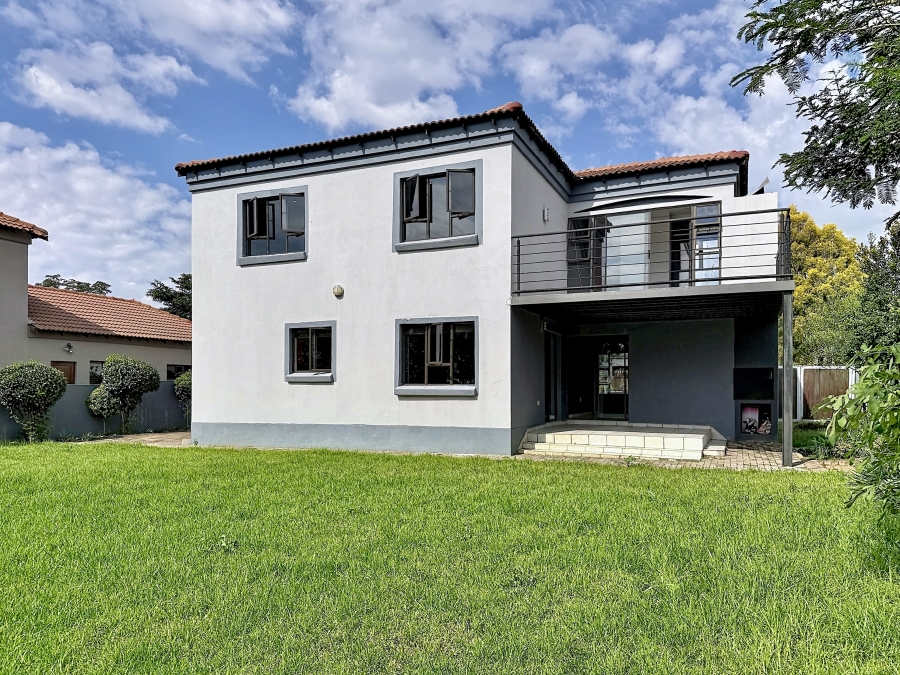 4 Bedroom Property for Sale in Willow Acres Gauteng