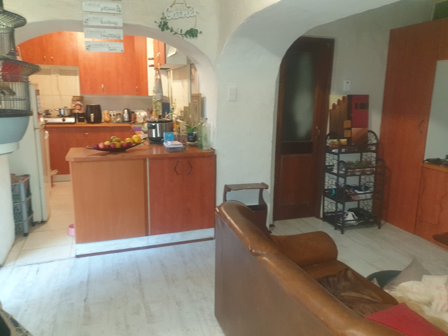 To Let 1 Bedroom Property for Rent in Waterkloof Ridge Gauteng