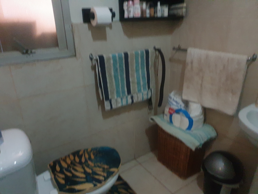 To Let 1 Bedroom Property for Rent in Waterkloof Ridge Gauteng