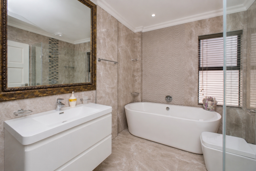 4 Bedroom Property for Sale in Rietvlei Ridge Country Estate Gauteng