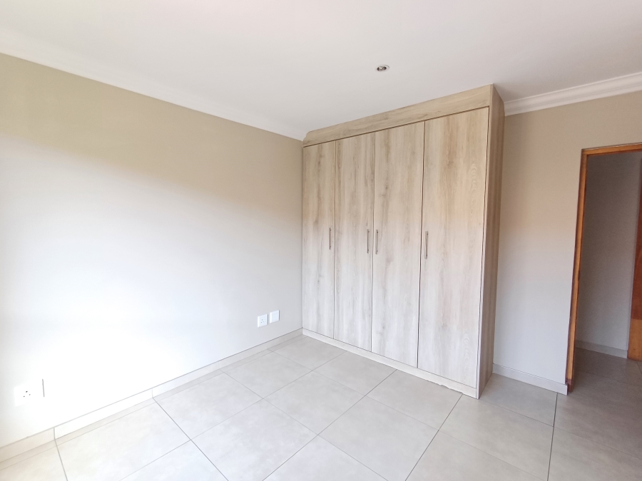 2 Bedroom Property for Sale in Featherwood Retirement Estate Gauteng
