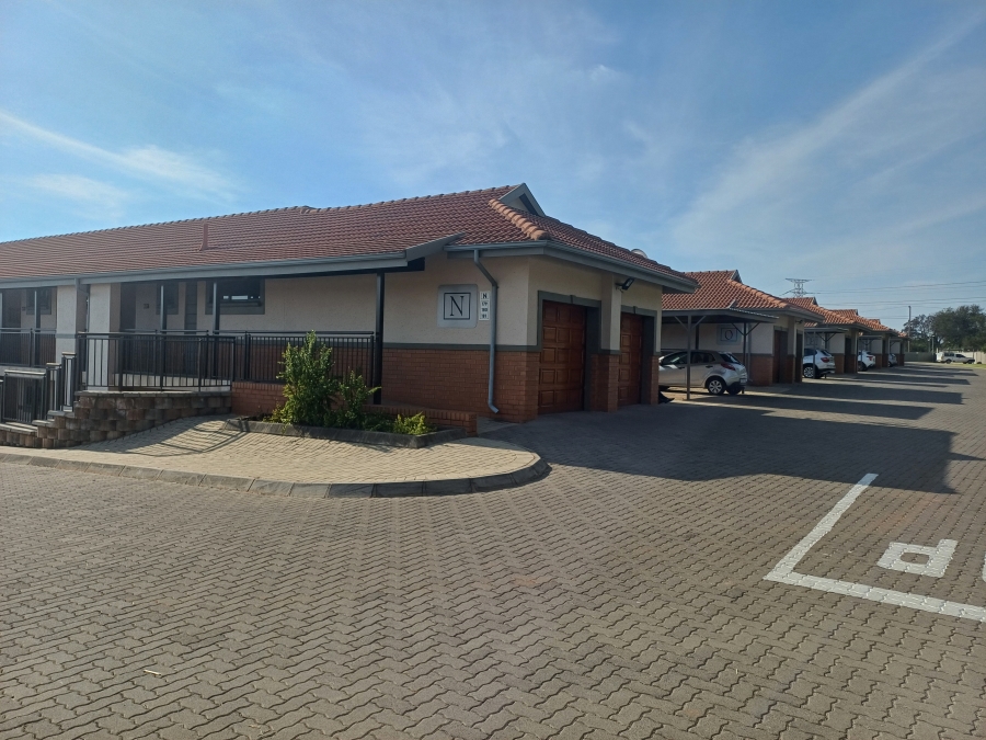 2 Bedroom Property for Sale in Featherwood Retirement Estate Gauteng