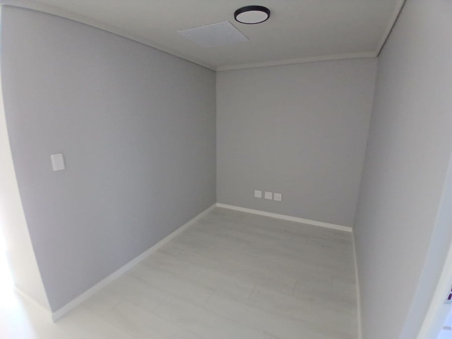 To Let 2 Bedroom Property for Rent in Equestria Gauteng