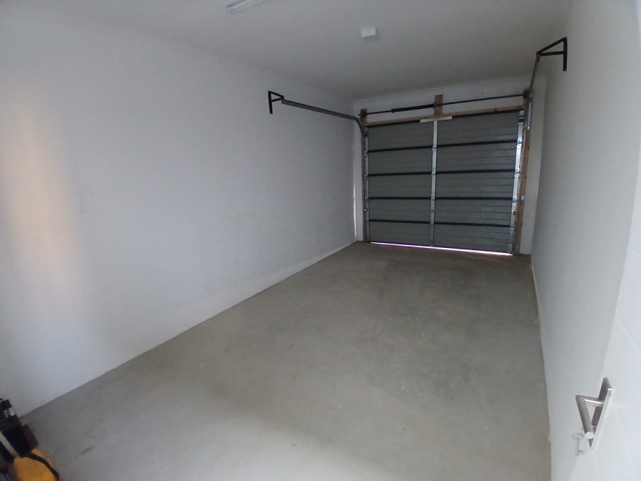 To Let 2 Bedroom Property for Rent in Equestria Gauteng