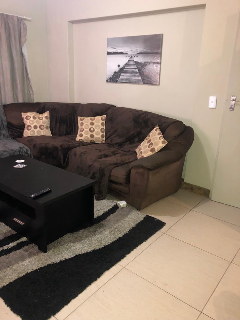 To Let 2 Bedroom Property for Rent in Waverley Gauteng