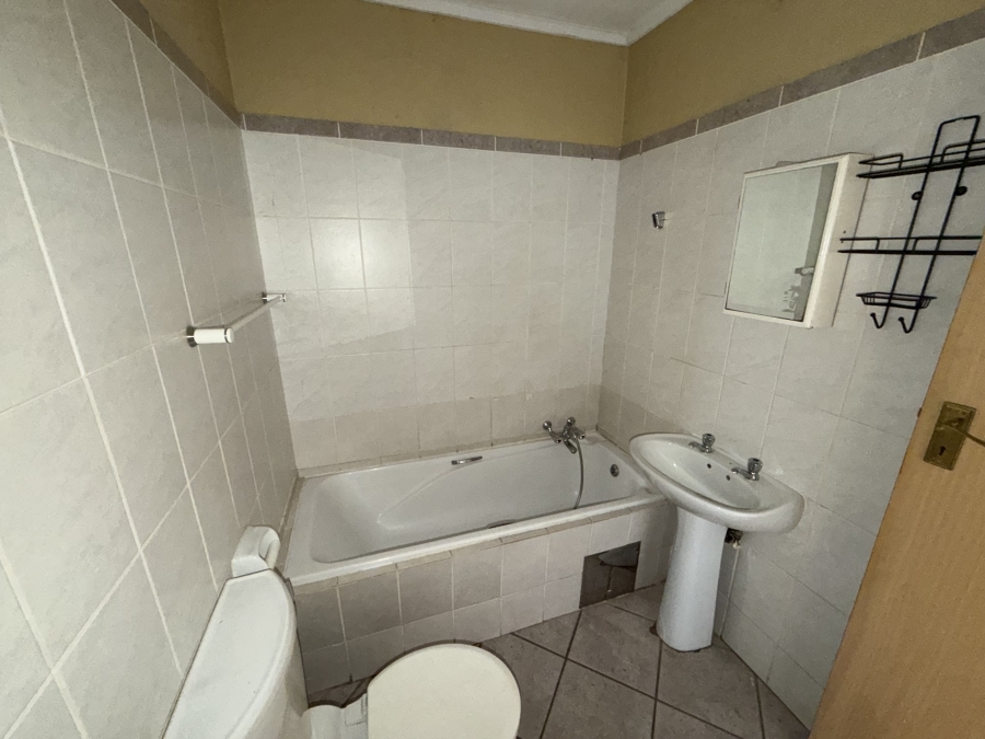 2 Bedroom Property for Sale in Rietfontein Gauteng