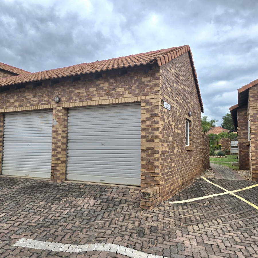 2 Bedroom Property for Sale in Equestria Gauteng