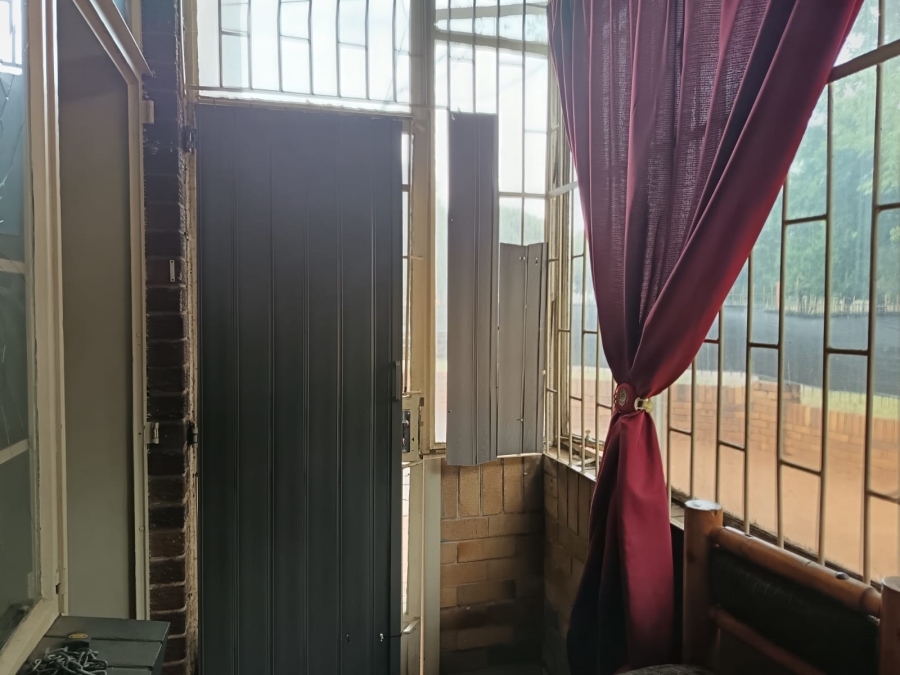 2 Bedroom Property for Sale in Vanderbijlpark Cw 6 Gauteng