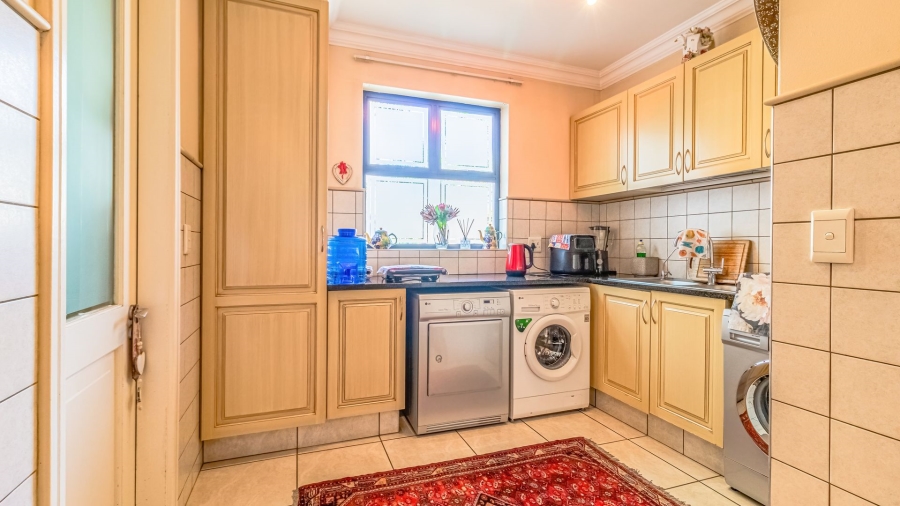 3 Bedroom Property for Sale in Bedfordview Gauteng