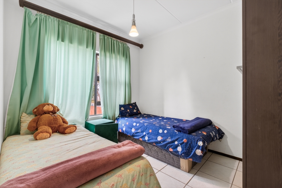 2 Bedroom Property for Sale in Noordhang Gauteng