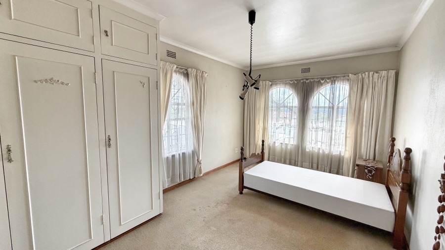 5 Bedroom Property for Sale in The Hill Gauteng