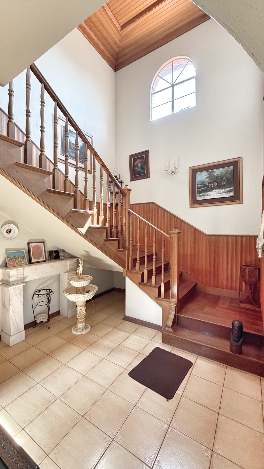 5 Bedroom Property for Sale in The Hill Gauteng