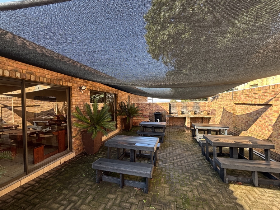 2 Bedroom Property for Sale in Norton Small Farms Gauteng