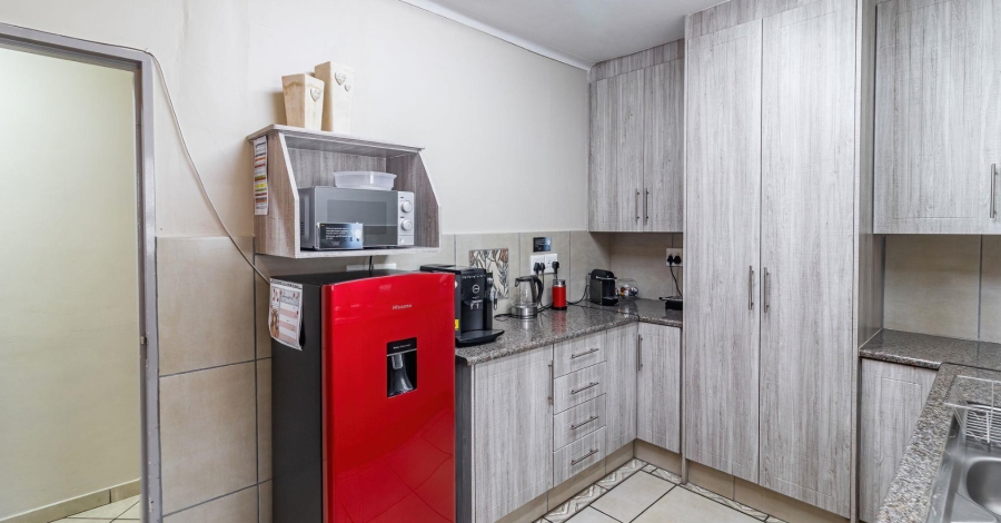 Commercial Property for Sale in Brackenhurst Gauteng