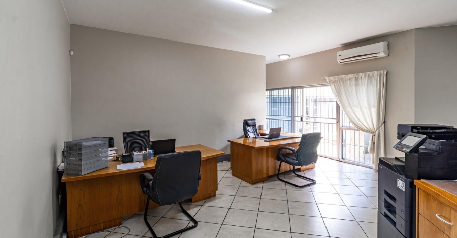 Commercial Property for Sale in Brackenhurst Gauteng