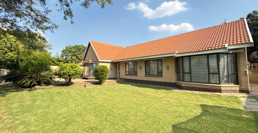 4 Bedroom Property for Sale in Brackenhurst Gauteng