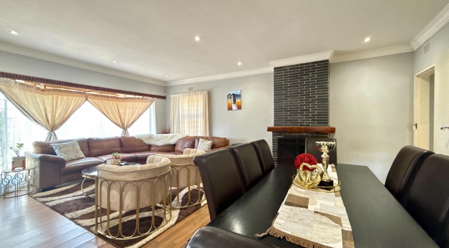 4 Bedroom Property for Sale in Brackenhurst Gauteng