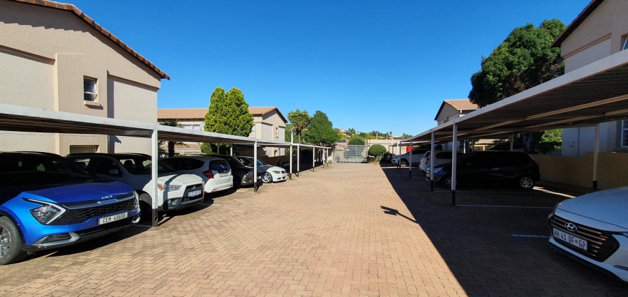2 Bedroom Property for Sale in Meyersdal Gauteng