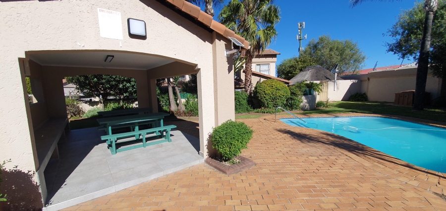 2 Bedroom Property for Sale in Meyersdal Gauteng