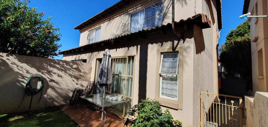 2 Bedroom Property for Sale in Meyersdal Gauteng