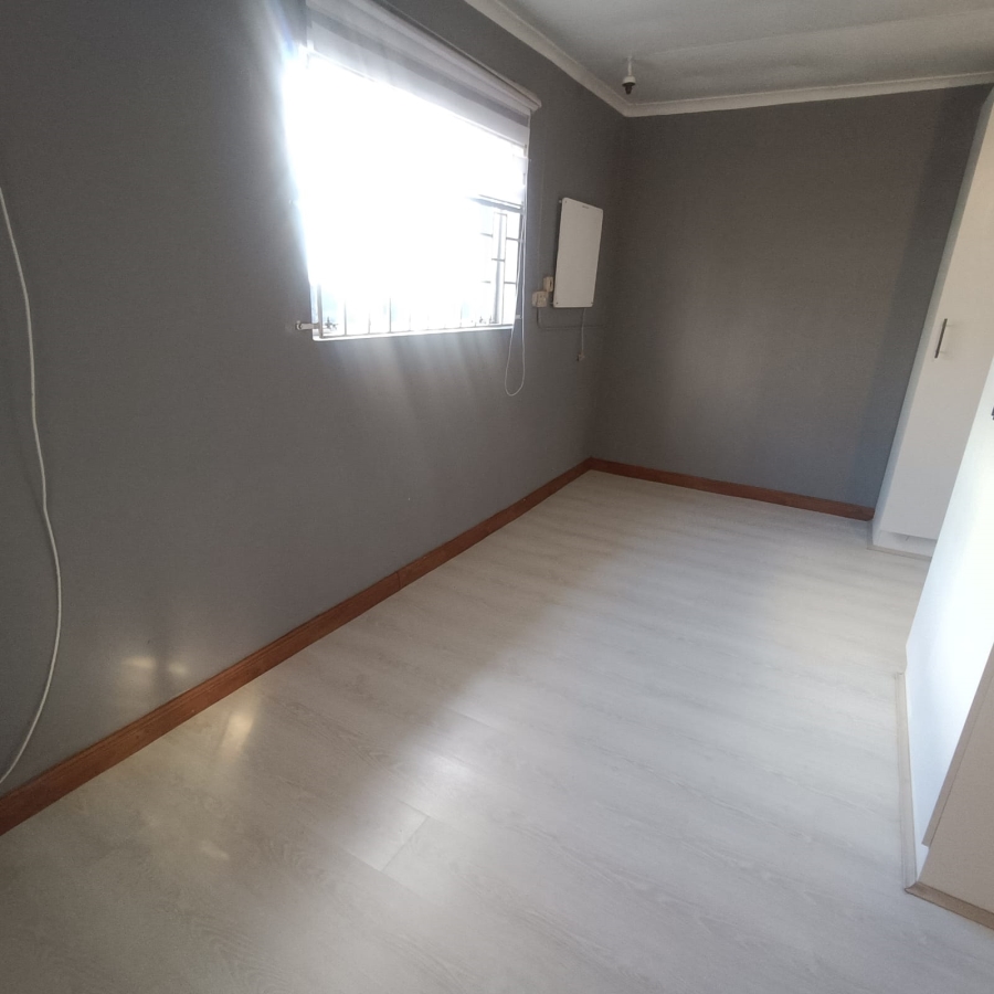 To Let 0 Bedroom Property for Rent in Greenside Gauteng