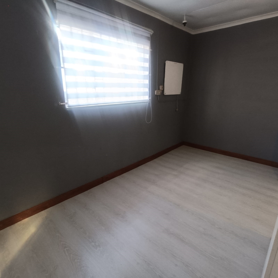 To Let 0 Bedroom Property for Rent in Greenside Gauteng