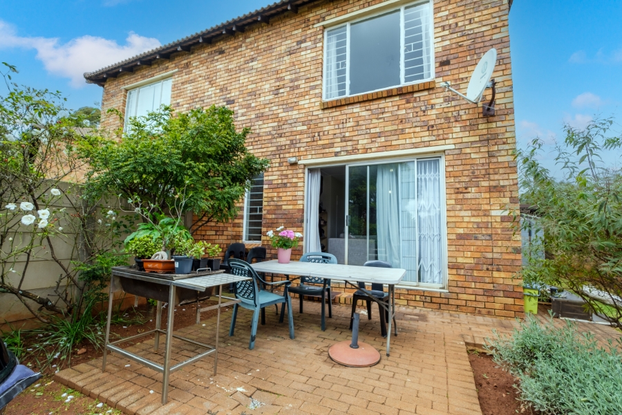 2 Bedroom Property for Sale in Bergbron Gauteng