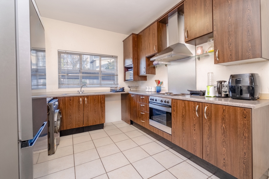 2 Bedroom Property for Sale in Lonehill Gauteng