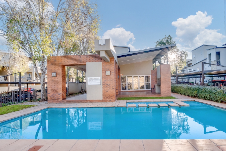 2 Bedroom Property for Sale in Lonehill Gauteng