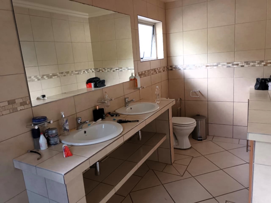 To Let 5 Bedroom Property for Rent in Menlo Park Gauteng