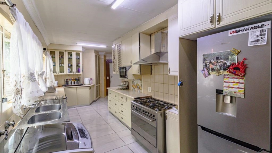 4 Bedroom Property for Sale in Albertsdal Gauteng