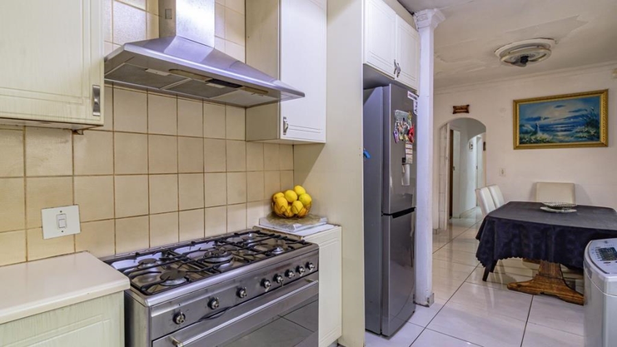 4 Bedroom Property for Sale in Albertsdal Gauteng