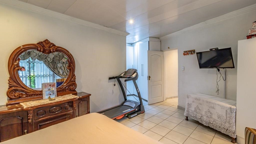 4 Bedroom Property for Sale in Albertsdal Gauteng
